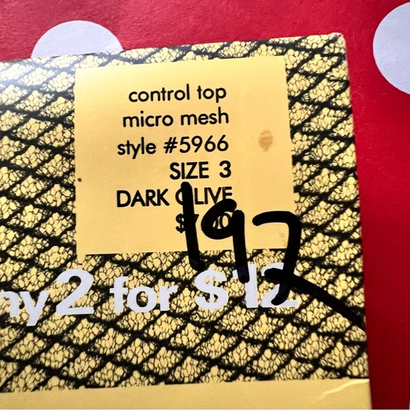 Vintage Hue micro mesh control top pantyhose - Picture 4 of 5